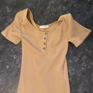 Beige topp - Fint skick. Mycket bekväm👍🏼