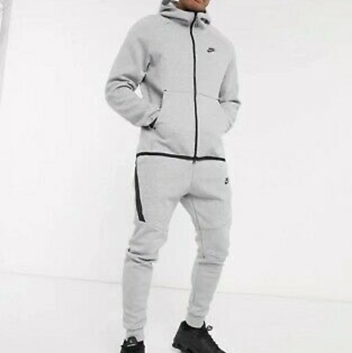 Nike tech fleece set!! Storlek M - 90