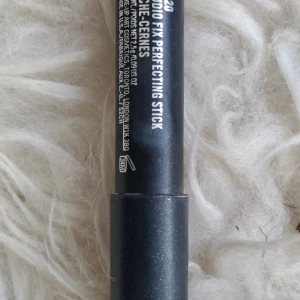 Mac studiofix perfection stick NC20 - Nypris 400+om 3/4 kvar. Förvarats lufttätt och är fräsh. 