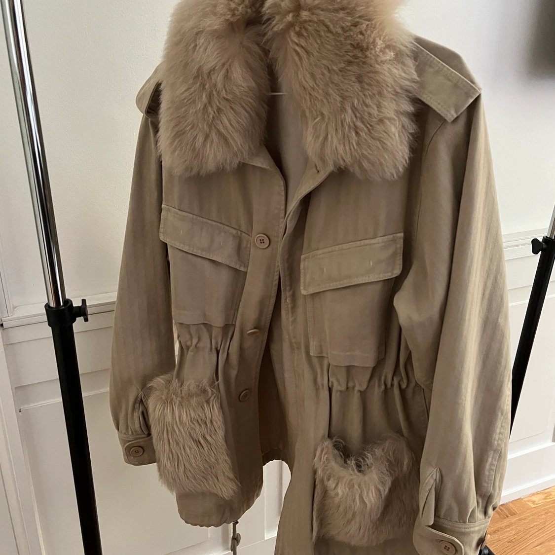 Custommade jacka beige