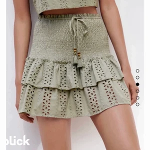 Volang kjol - Jättesöt grön volang kjol från zara💗 köpt förra sommaren