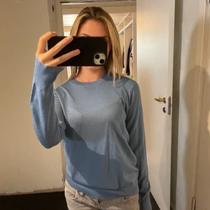 Tröja - Oanvänd tröja från uniqlo, prislapp kvar