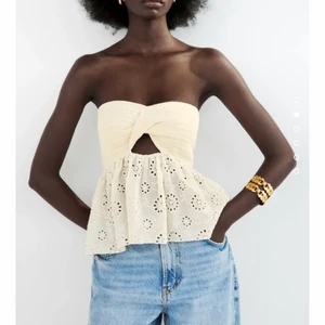 Stickad topp från zara - top från zara som ofta är slutsåld på hemsidan. Den är knappt använd