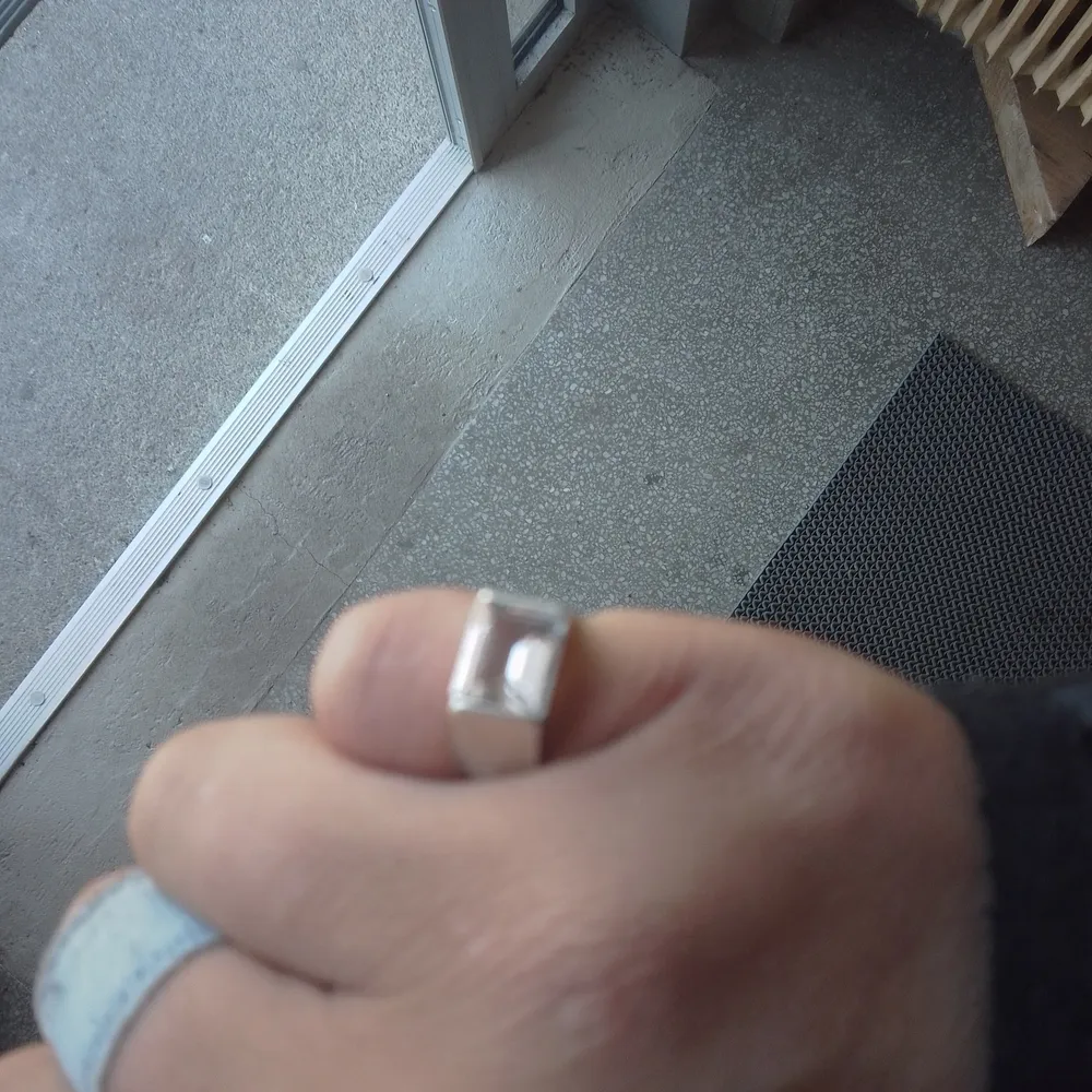  Unik silver ring med stor sten. Accessoarer.