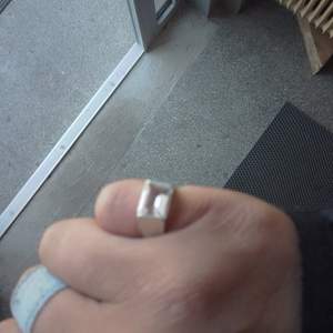  Unik silver ring med stor sten