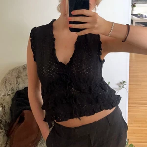 Topp Mango  - Jätte fin topp från Mango i storlek S 🖤 Säljer för 160kr+frakt 