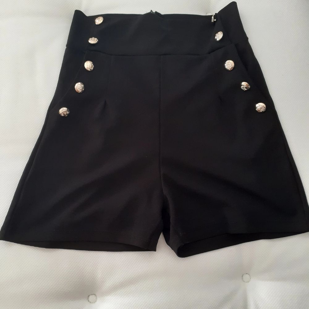 Black shorts with gold buttons and a side zip  - Size M  -Made and bought in Italy  💫Dont be hesitant to message for any questions about the product (Only in English) 💫. Shorts.