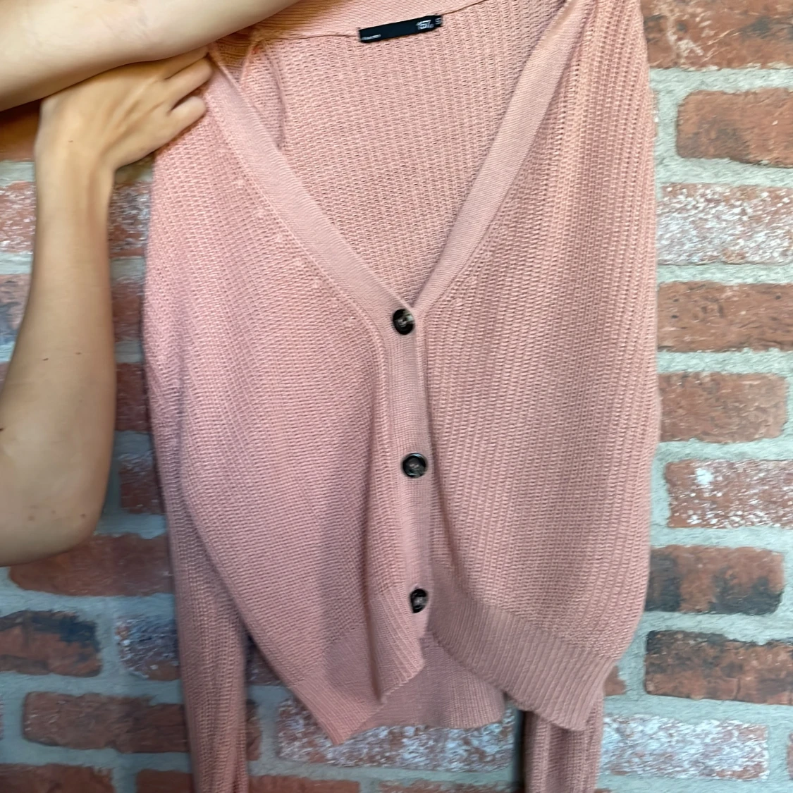 Stickad rosa kofta storlek s