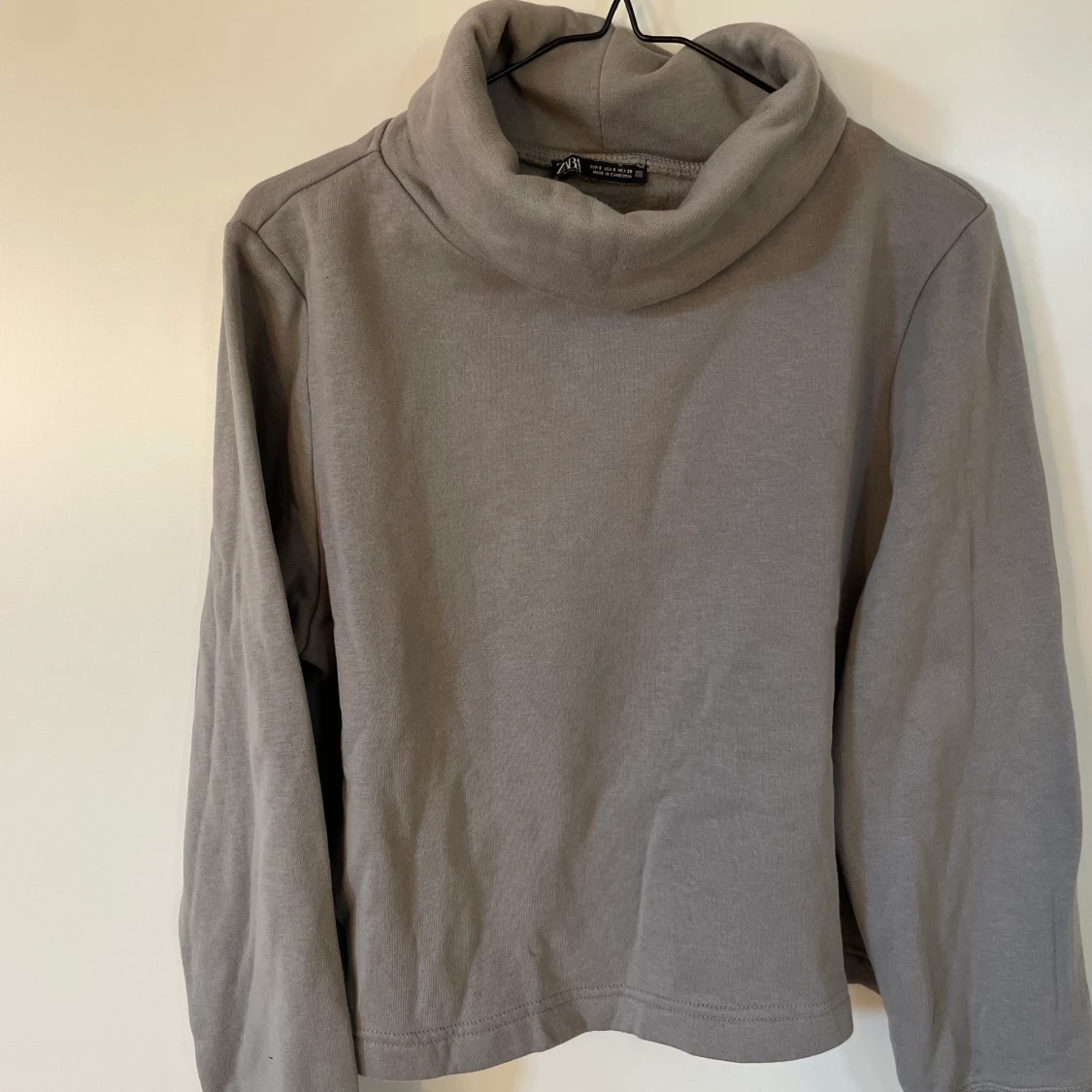 Zara sweatshirt  - 90