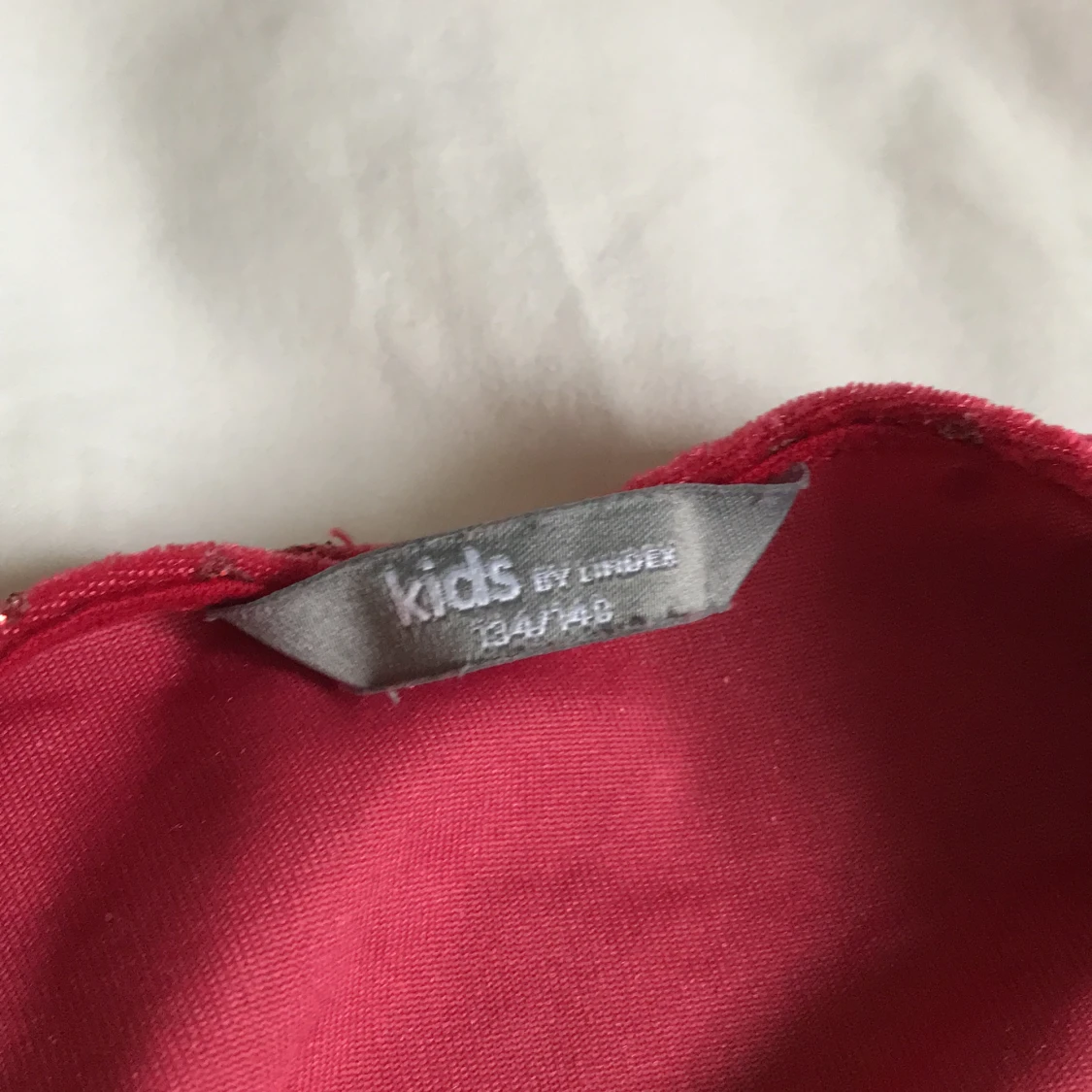 Röd klänning  - 90