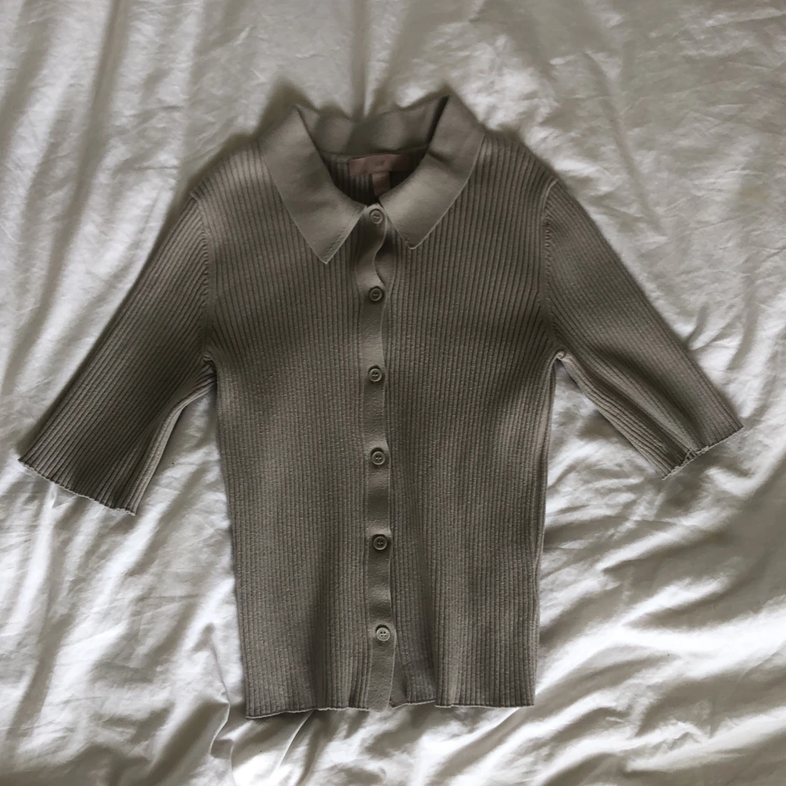 T-shirt med skjort krage