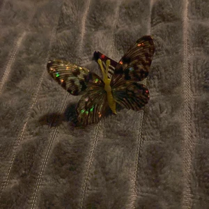 Fjärils hårspänne - Supergulligt hårspänne med en fjäril på!