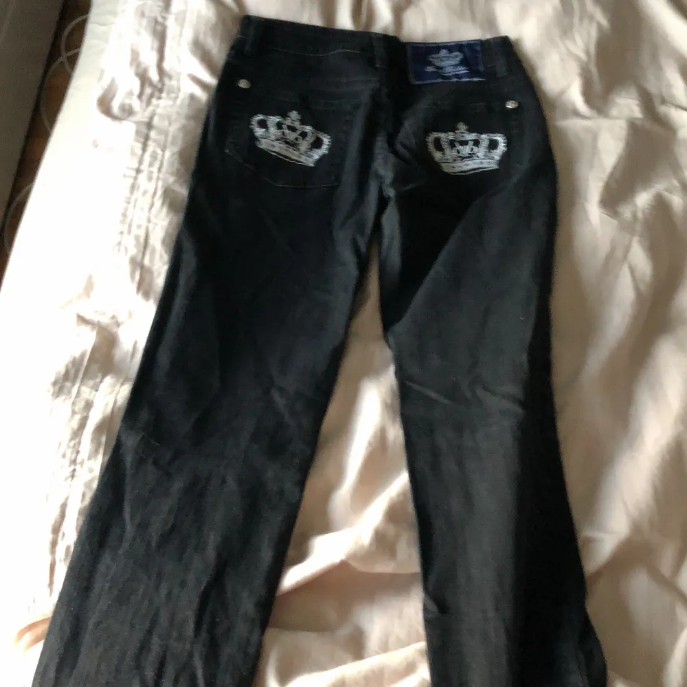 Viktoria Beckham jeans strl 27. Jeans & Byxor.