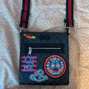 Axelväska  - Axelväska GG  Stockholm