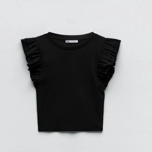 Volangtopp - Säljer en helt ny topp ifrån Zara men prislapp kvar! Endast testad och använd 1 gång💞