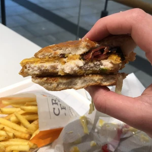 Albert karlason new jersey jacka - En snyggburgare från din lokala Max, älskad av de flesta. Skriv till mig aå kan jag skicka den cia postnord