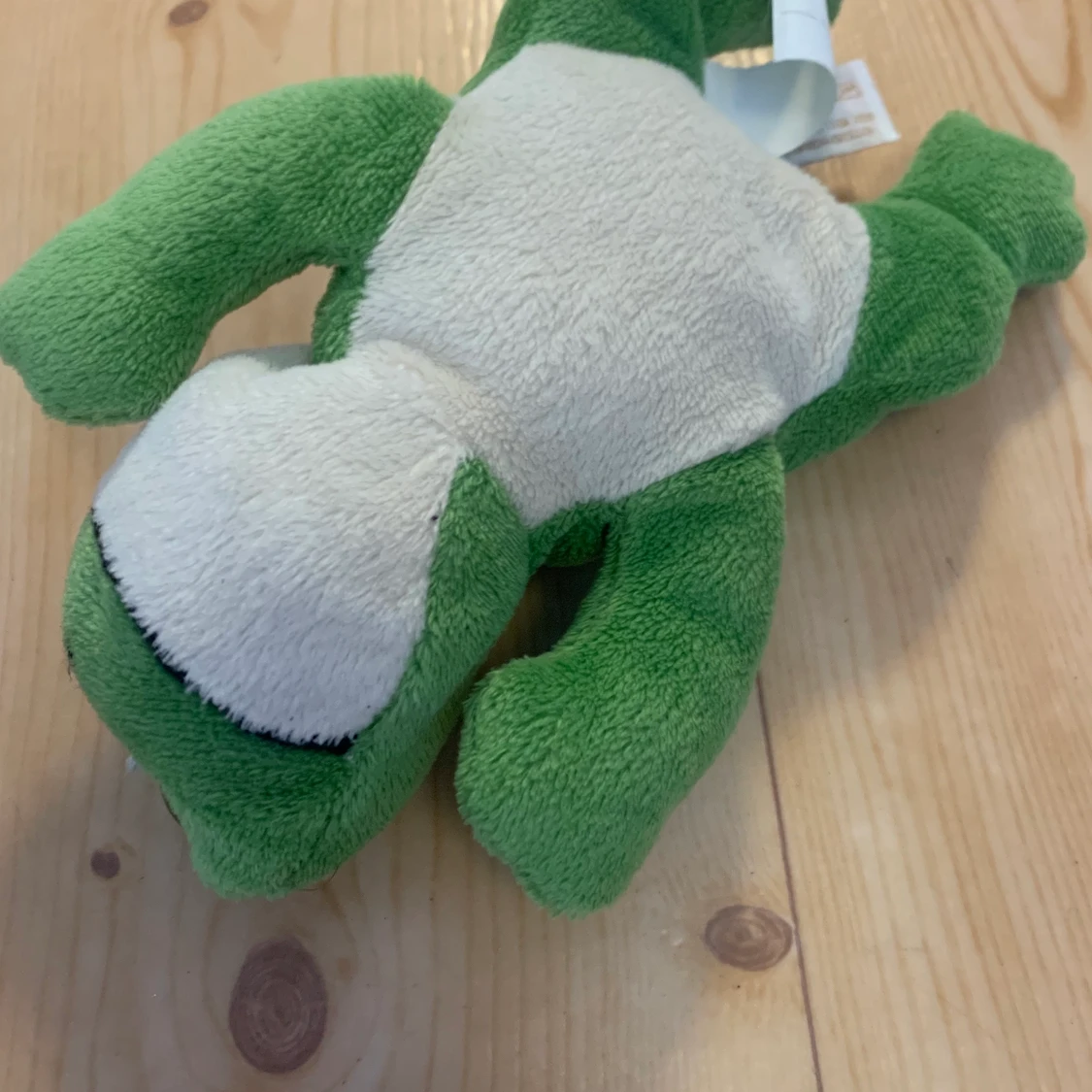 Liten gullig groda  - 75