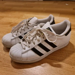 Adidas superstar - Adidas superstar i ny skick. 