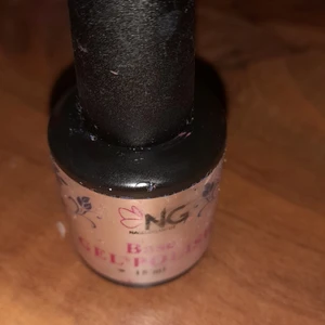 Gel polish  - genomskinlig färg 