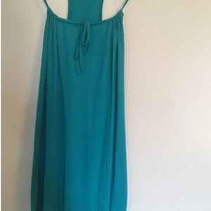 Grön klänning stl xs  - Klänning från Vila mycket fint skick