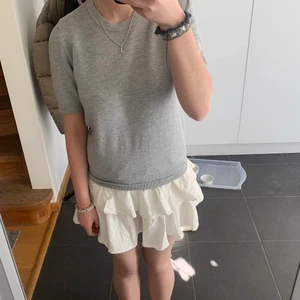 Vit volangkjol - Så fin volangkjol! 💕 passar xs