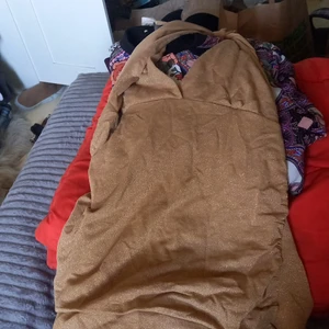 Ett linne från h&m  - Den är guld glitter 