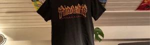 Svart thrasher T-shirt  - Svart thrasher T-shirt.