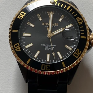 Kompass klocka - Säljer min kompass klocka som aldrig använts då jag inte var nöjd med den när jag fick hem den