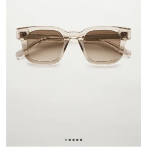 Chimi 04 ecru - Tänkte kolla om någon vill byta dessa mot ett par i modellen 08? De är använda sparsamt ett väldigt fåtal gånger, så de är i nyskick💞 kan även tänka mig sälja! Kom privat för frågor eller fler bilder 