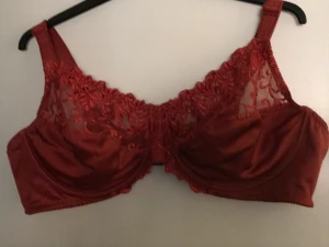 BH - BH storlek 100D, ny.