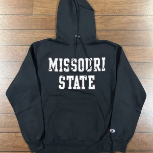 Champion Missouri State - Snygg vintage Hoodie i storlek M! Bara att skriva om du undrar över något🙏