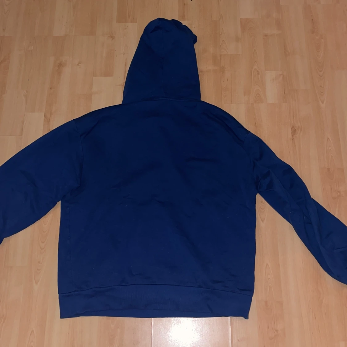 Cubus marinblåa hoodie med gul text, sports club logo, social club logo - 90