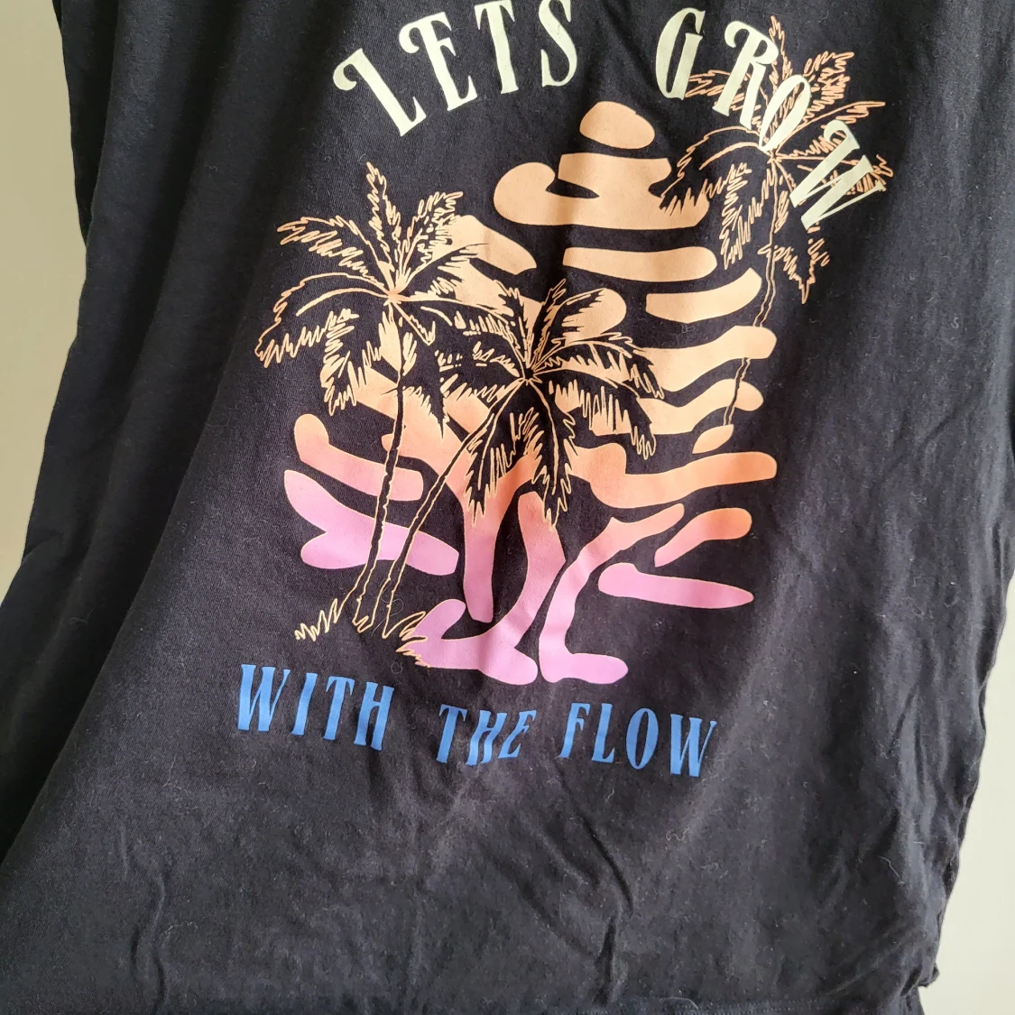 Svart Tshirt med grafik  - 90