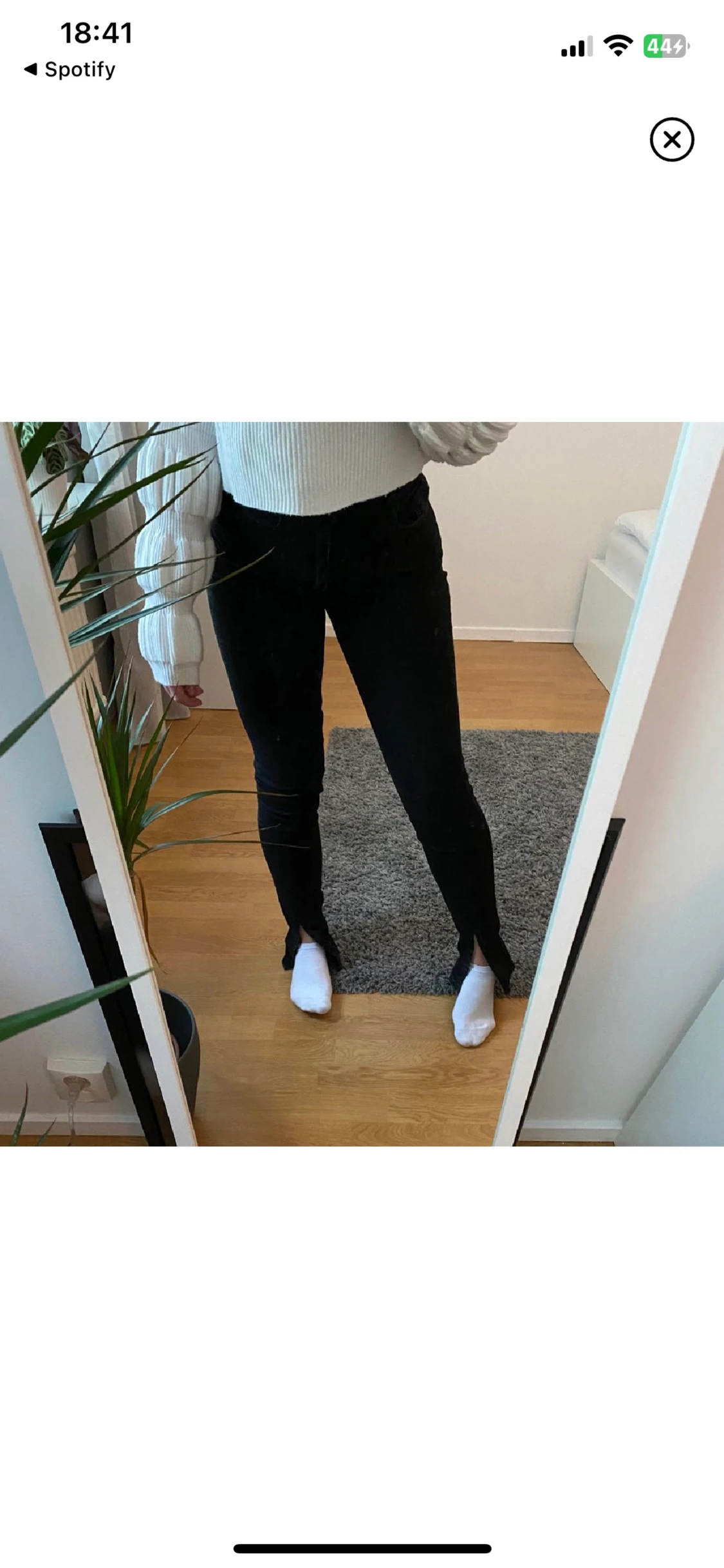 Svarta slit jeans gina tricot