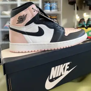 Air Jordan 1 Atmosphere in size W40.5/US W 9 for 2100. Shoes is in brand new condition! Meet up in stockholm available.