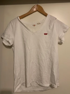 Levis t-shirt - Knappt Använd