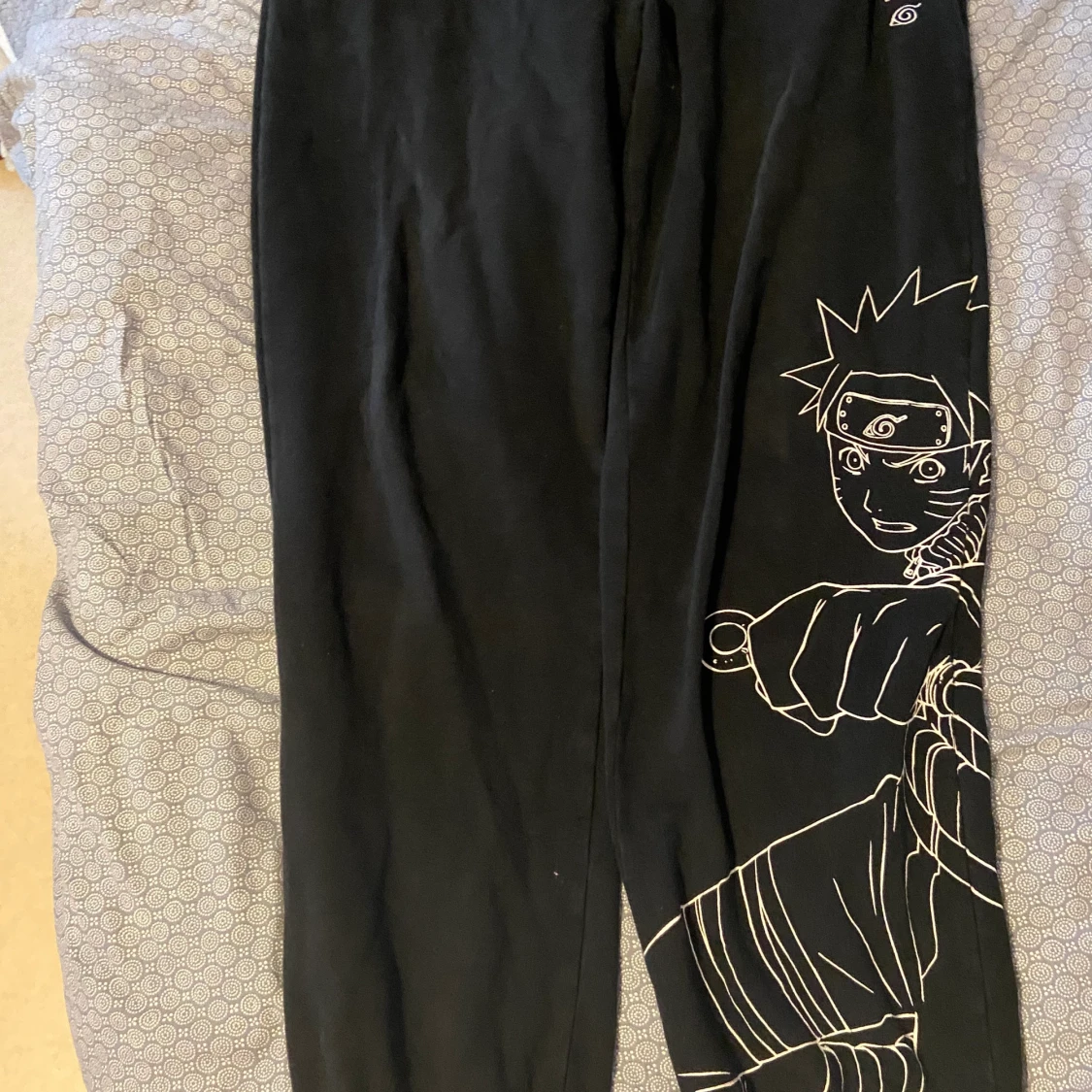 Naruto X Primitve sweatpants