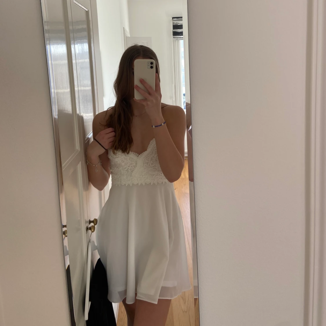 Vit studentklänning - 90