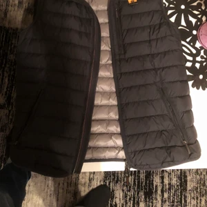 Parajumper väst - Använt endast en gång.