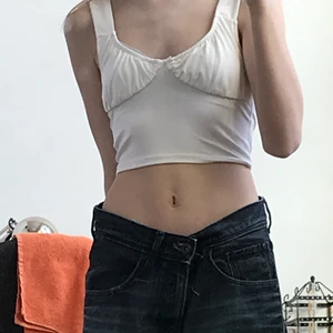 Linne - Super snyggt linne i storlek xs! Säljer de för 40kr plus frakt! Priset kan kanske diskuteras!