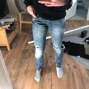 Low waist boyfriend jeans - Från crocker, används inte längre, sitter riktigt fin