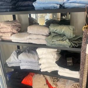 Säljer juicy sett - Finns i alla färger!