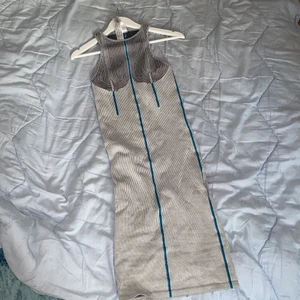 Zara Klänning , M - Bära två Gånger 