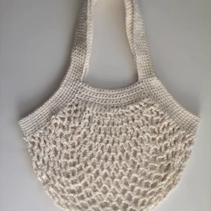 Virkad väska - Virkad strandväska som jag gör på beställning går att få i vilken färg som helst!🥰