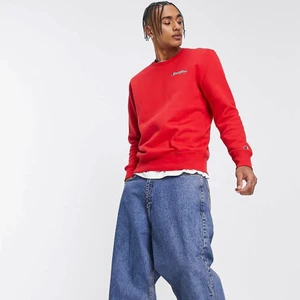 Champion rös sweatshirt - Nästan oanvänd sweatshirt från Champion. Nypris: 800 kr. Pris kan disuteras vid snabb affär!