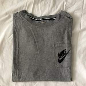 Nike t-shirt i bra skick. 