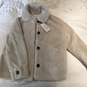 Höstjacka  - Helt ny höstjacka från NAKD. Så mysig