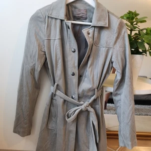 Höst/vårjacka - Höst/vårjacka från Veromoda  Bra skick