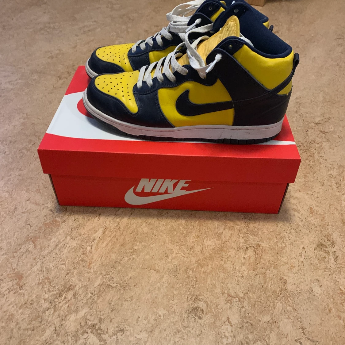 Nike dunk high Michigan  - 91