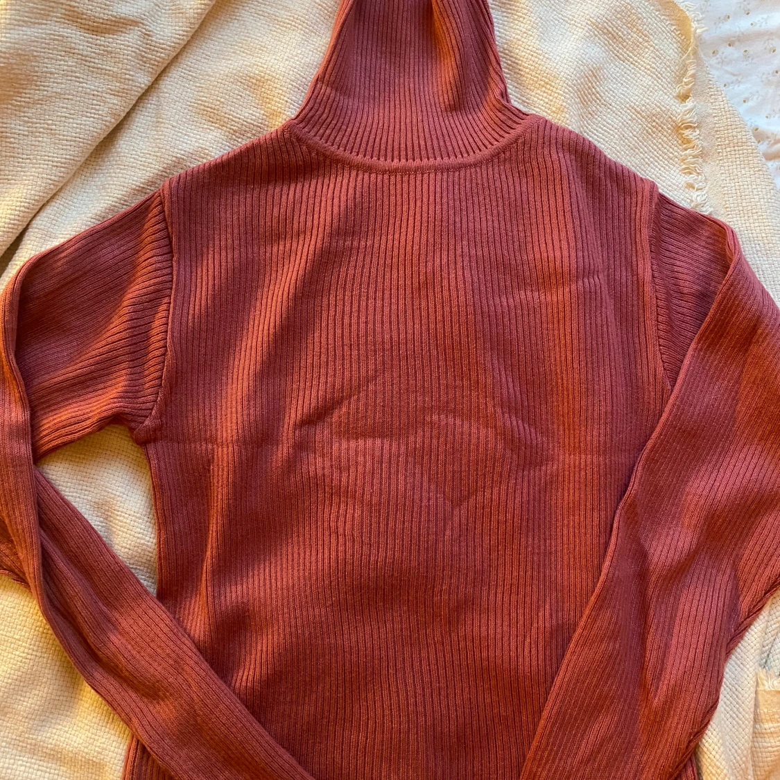 Rosa stickad polotröja! - 90